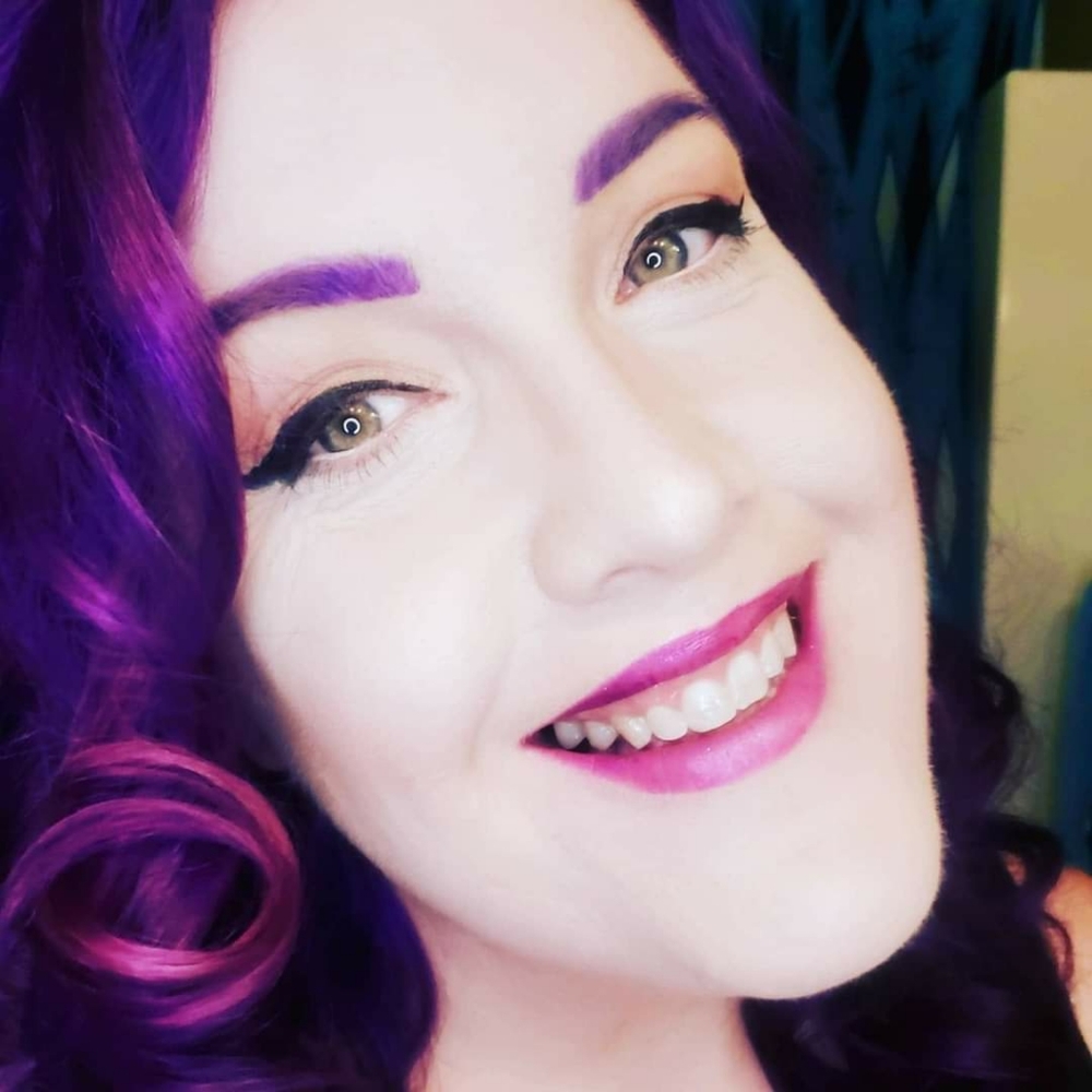 Meet your Posher, Angela